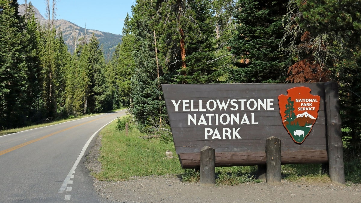 Yellowstone National Park entrance sign