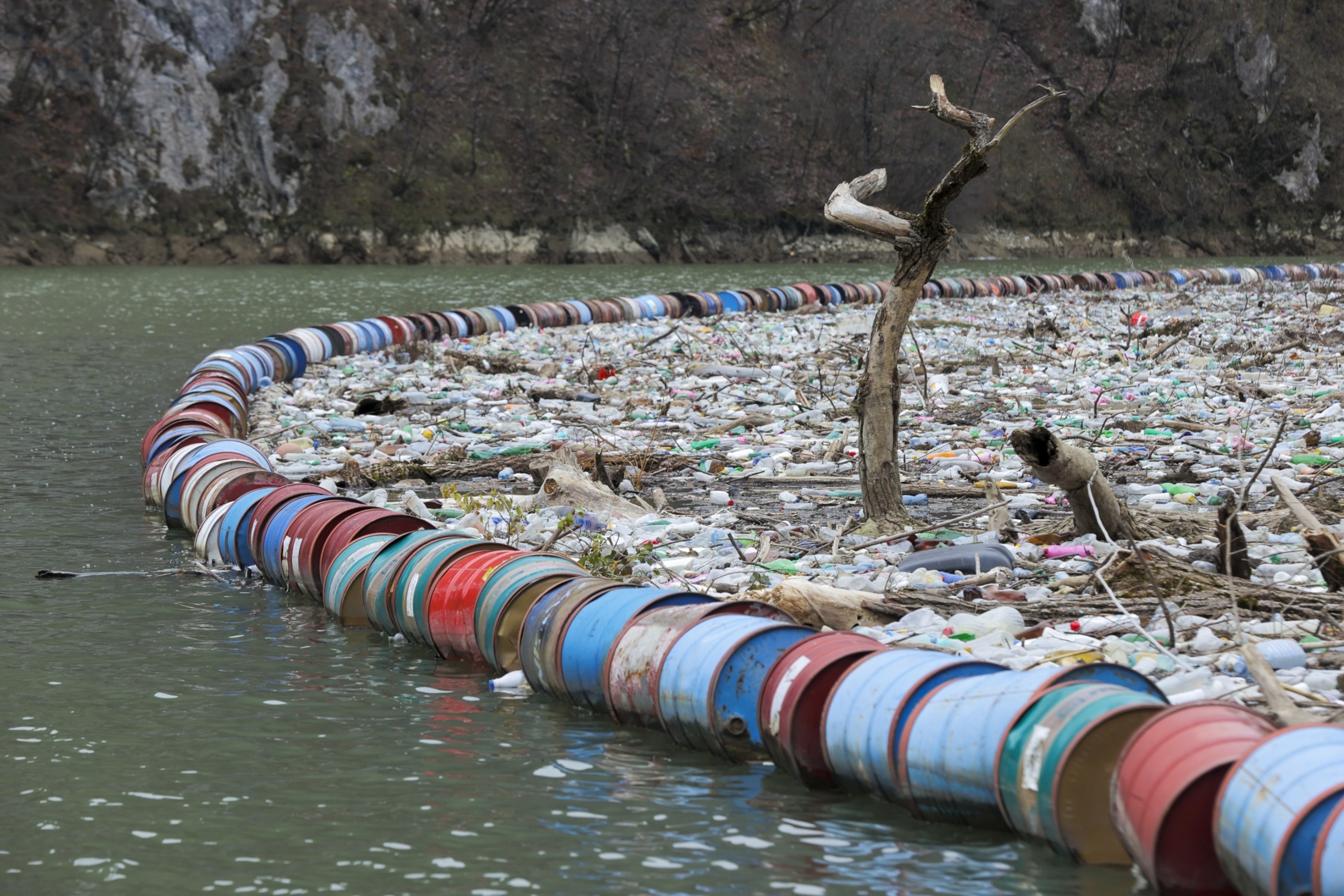Photo: The surface of the Nadrina River in Bosnia and Herzegovina is covered with garbage and plastic waste