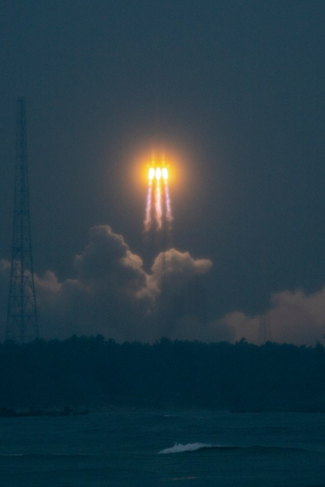 The Long March 5 Y-8 carrier rocket carrying the Chang'e-6 lunar probe was launched from the Wenchang Space Launch Center