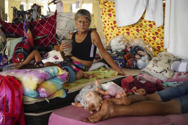 Floods in southern Brazil expected to worsen, many people still in poverty