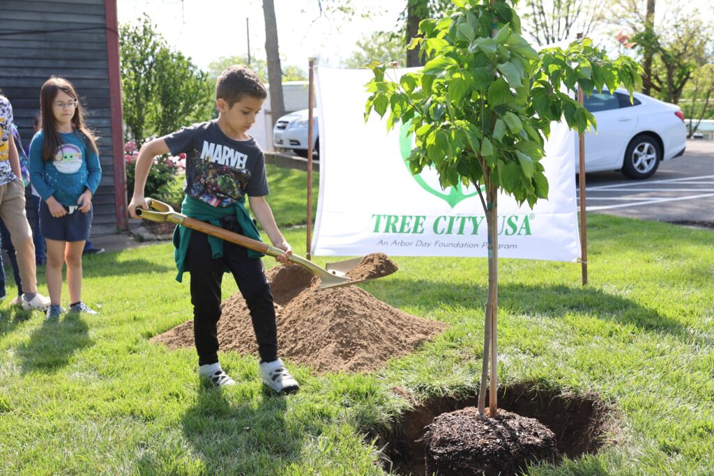 Lexington honors Carol Parrison with tree planting downtown