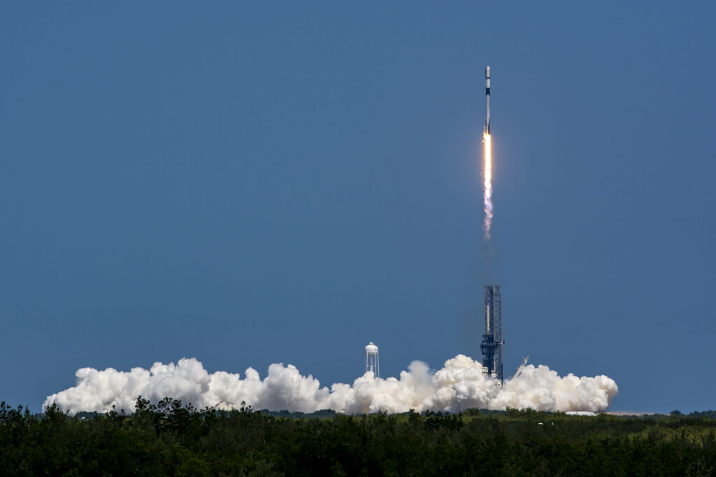 Starlink surges: SpaceX satellite network revenue forecast reaches $6.6 billion, surprising analysts
