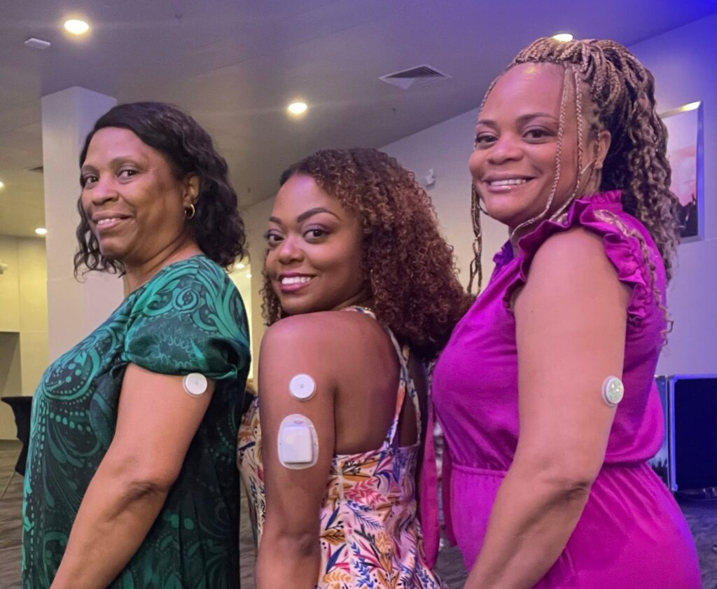Three generations of women bond over shared diabetes diagnosis